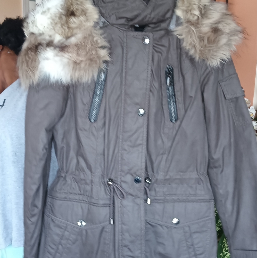 Laundry Coat - image 1